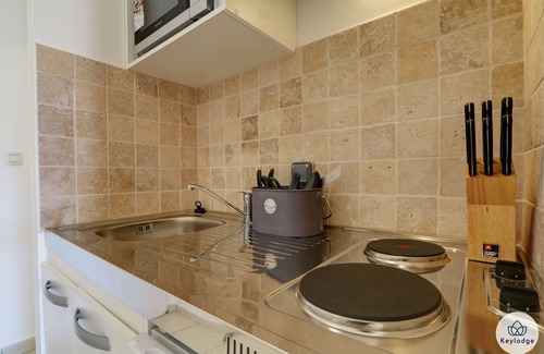 Saint-Denis Apartment | Comfortable Stay at T1 – Rive Gauche in Saint-Denis