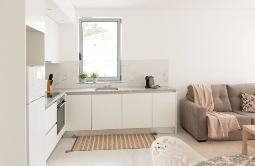 Santa Comba Apartment | Family-Friendly T1 Villa Lima Sun House in Ponte de Lima