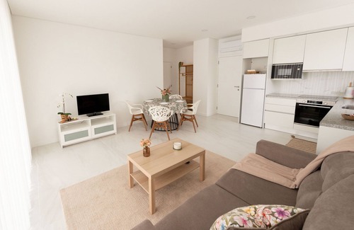Santa Comba Apartment | Family-Friendly T1 Villa Lima Sun House in Ponte de Lima