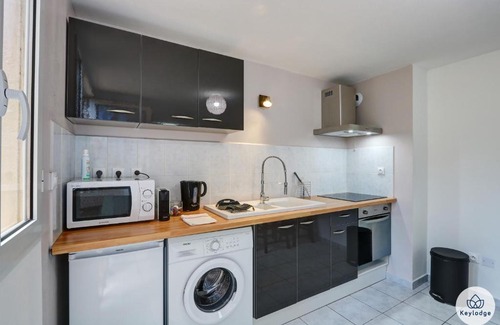 Saint-Denis Apartment | Comfortable Zoysia Hotel – Renovated Near Saint-Denis Center