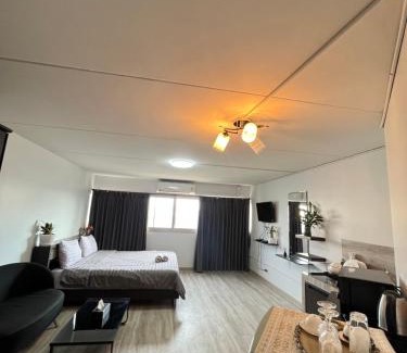 Ban Mai Apartment | Family-Friendly T12 Popular Condo with High Guest Rating