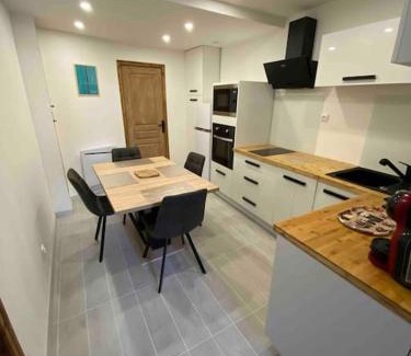 Chateauroux-les-Alpes Apartment | Comfortable T2 Just Steps from the Village with Pet Friendly Amenities