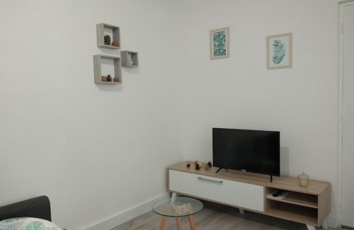 Lorette Apartment | Inviting T2 for 2-3 Guests with Child-Friendly Amenities