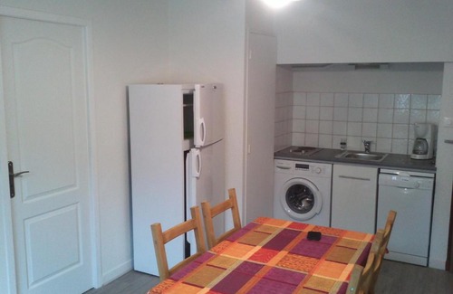Ax-les-Thermes Apartment | Convenient T2 Near Ax-Les-Thermes City Center