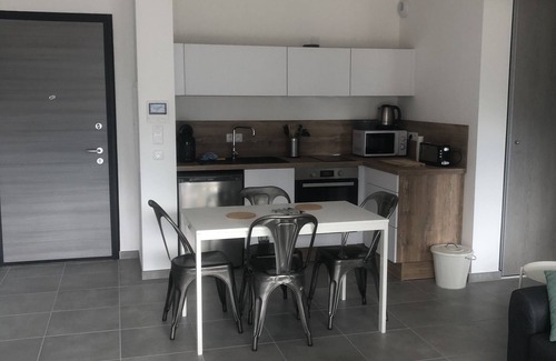 Corte Apartment | Inviting T2 with Panoramic Terrace and Private Parking