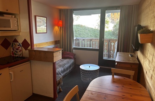Bergers Apartment | Cozy Getaway in Bergers - Steps from the Slopes