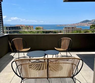 Le Ricanto Apartment | Oceanfront Retreat: T2 Ajaccio with Spectacular Sea Views