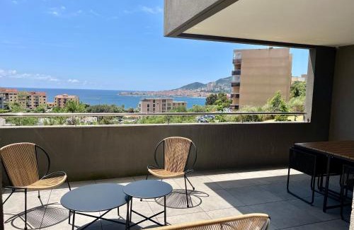 Le Ricanto Apartment | Oceanfront Retreat: T2 Ajaccio with Spectacular Sea Views