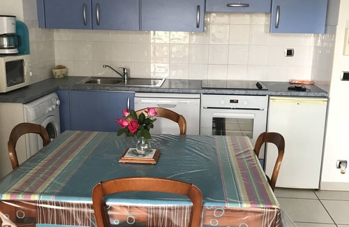 Ciboure Apartment | Top-Rated T2 Apartment Overlooking the Port for Families