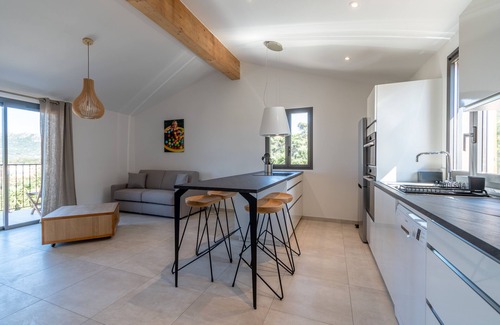Algajola Apartment | New Oceanfront T2 Apartment Steps from the Beach, 10/10 Score