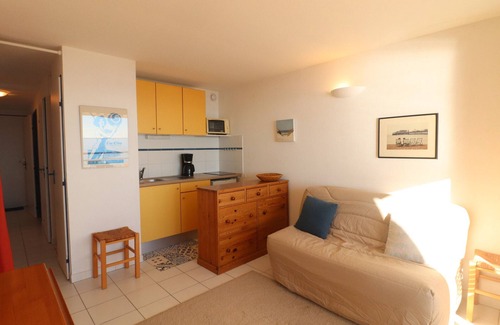 Montpellier Apartment | T2 Apartment with WIFI, seafront, terrace, parking
