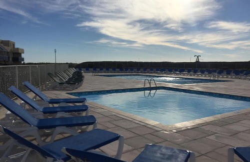 Lacanau-Ocean Apartment | Oceanfront T2 with Pool in Family-Friendly Residence