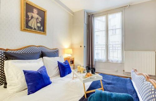 Notre-Dame Apartment | Discover Le Versaillais: Steps from the Château