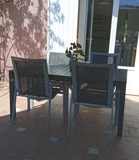 Neoules House | Tranquil T2 with Pool and Ocean Views, Rated 8.7/10