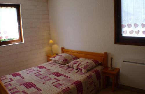 Samoens Apartment | Tranquil Mountain View Apartment Near Samoëns Village