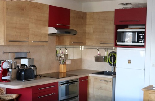 Pra Loup Apartment | Cozy T2 in the Heart of Chanteval with Kitchen Access