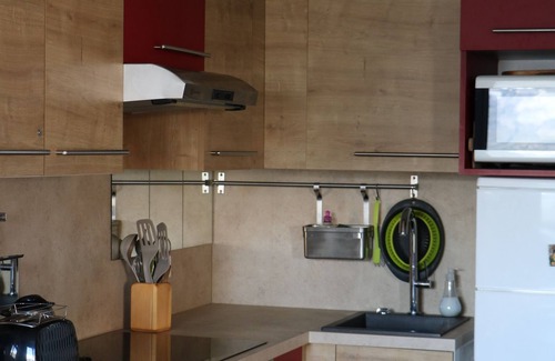 Pra Loup Apartment | Cozy T2 in the Heart of Chanteval with Kitchen Access
