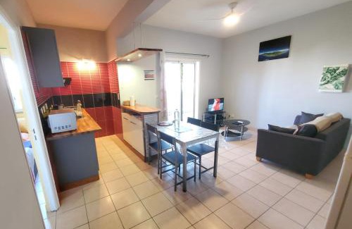 Centre Ville Apartment | Cozy T2 Ground Floor with Private Parking & High-Speed WiFi