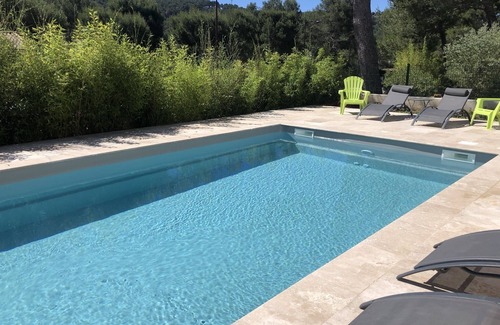 Carnoux-en-Provence House | Idyllic T2 near Calanques and Cassis with Pool & Kitchen