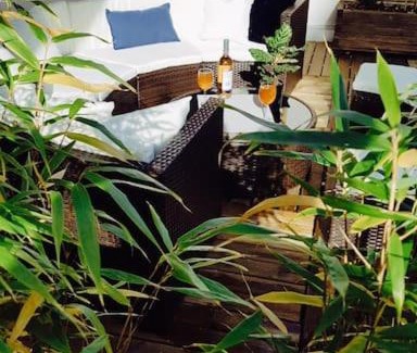 Grand Sud Apartment | Relaxing T2 with Terrace in AIX - Free Parking & WIFI