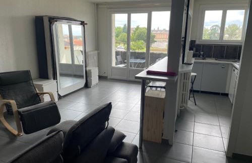 Albi Apartment | Family-Friendly T2 with Balcony and Parking in Ideal Location
