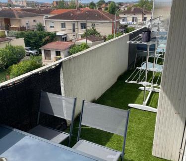 Albi Apartment | Family-Friendly T2 with Balcony and Parking in Ideal Location