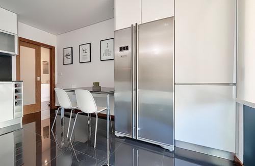 Barra Apartment | Beachfront T2 with Terrace & Ocean Views at Casa Indigo