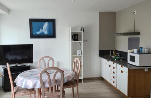 Frehel Apartment | Cozy T2 Refait à Neuf with Ocean Views in Frehel