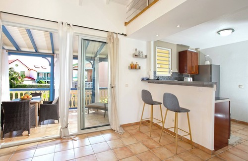 Orient Bay Apartment | T2 BO CENTER, 2 MIN FROM THE BEACH!