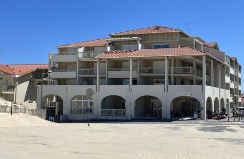 Vieux-Boucau-les-Bains Apartment | Cozy T2 Cabin with Ocean View Terrace in Vieux-Boucau