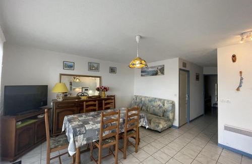 Vieux-Boucau-les-Bains Apartment | Cozy T2 Cabin with Ocean View Terrace in Vieux-Boucau