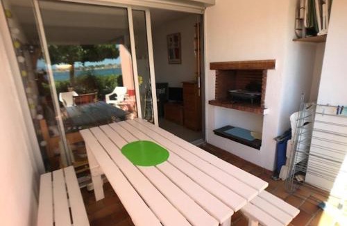 Le Barcares Apartment | Enjoy a Relaxing Stay at Appartement T2 Cabine with Pool