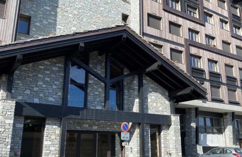 Courchevel Apartment | Cozy T2 at Courchevel 1850: Direct Access to Slopes