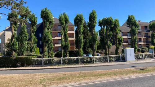 Cabourg Apartment | Family-Friendly Getaway at T2 Cabourg - Résidence Le Sporting
