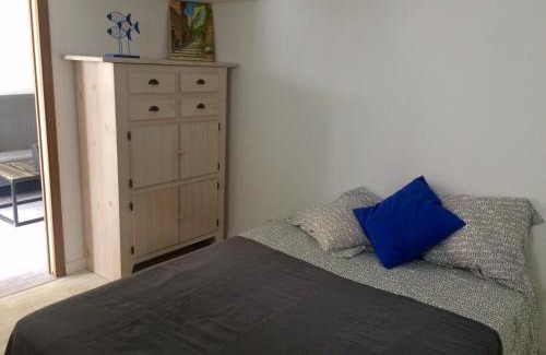 Sausset-les-Pins House | Tranquil Retreat in the Heart of Sausset - Pet Friendly