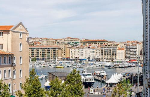Opera Apartment | Tranquil Vue Vieux-Port: Chic T2 with Child-Friendly Amenities