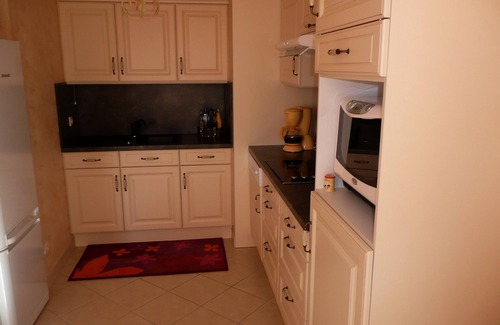 Les Sables d'Olonne Apartment | Guest Rated: 9.8 - Ocean View Retreat with Pool & Spa