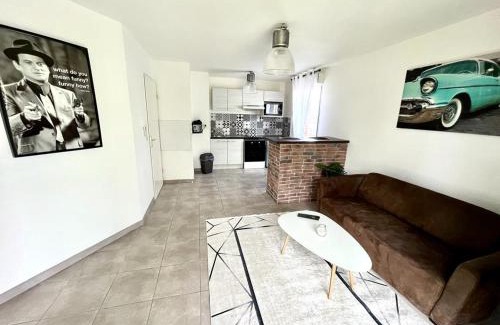 Colomiers Apartment | Ideal T2 in the Heart of the Aeronautics Hub, Rated 9.5