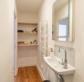 Coulmiers-Jardin des Plantes Apartment | Cozy T2 Apartment Steps from the Train Station, Child-Friendly