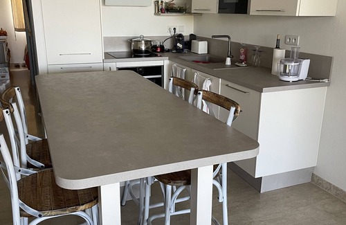 Cassis Apartment | Charming T2 with Garden Just Steps from the Beach