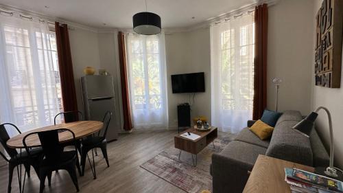 Toulon Apartment | Guest Rated 10/10 at T2 Cosy Mirabeau - Family Friendly Stay