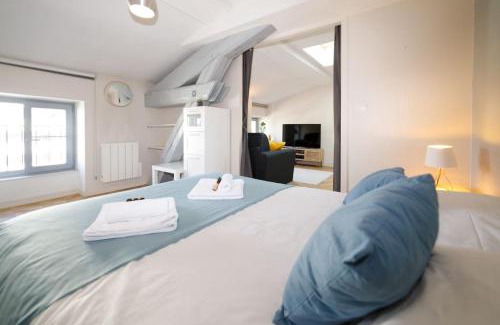Blatin Apartment | Cozy T2 Near City Center with Pet-Friendly Comfort
