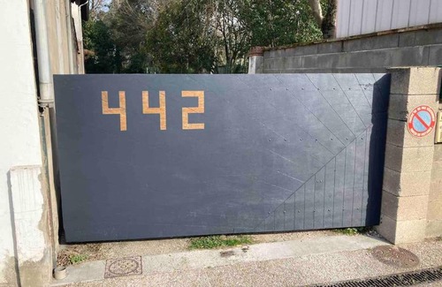 Lalande-Grand Selve Apartment | Cozy T2 Duplex for 4 with Parking – Pet Friendly Stay