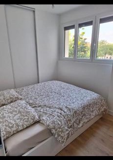 Balaruc-les-Bains Apartment | Family-Friendly Escape at T2 Echappée Marine - 9.3/10 Rated