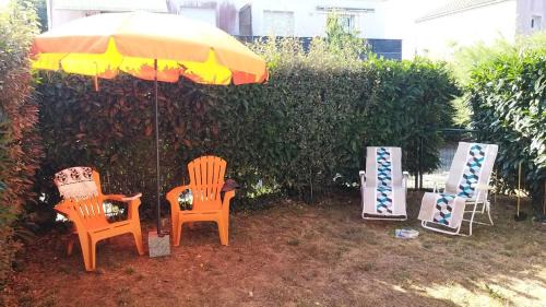 Port-des-Barques Apartment | Relaxing T2 with Pool Near Île Madame and Ocean Views
