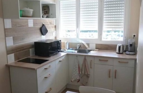 Finistere Apartment | Renovated T2 Near the Beach with Family-Friendly Amenities