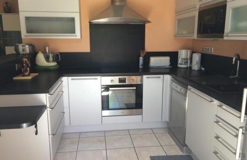 Rodez Apartment | Cozy T2 Gîte de Laurette with Private Parking Options