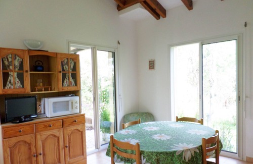 Cargese House | Tranquil T2 Houses: Beachside Retreat with Pool & Ocean Views