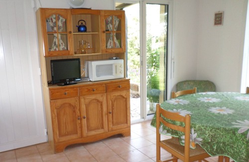Cargese House | Tranquil T2 Houses: Beachside Retreat with Pool & Ocean Views