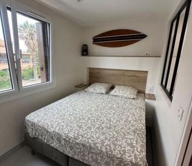 Giens Apartment | Oceanfront T2 Hyeres La Bergerie - 9.4/10 Guest Rated